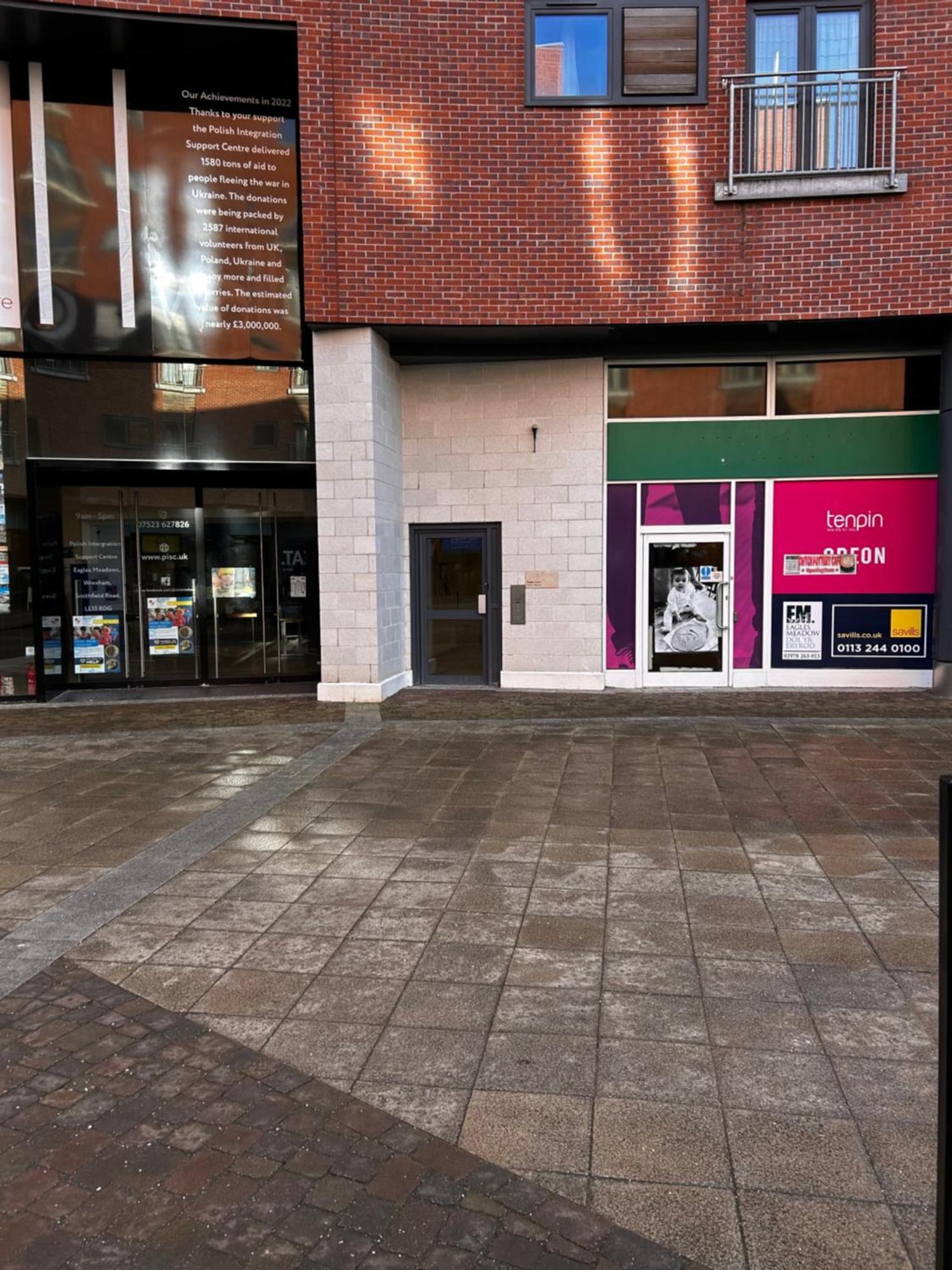 City Centre Apartment. Wrexham Eksteriør bilde
